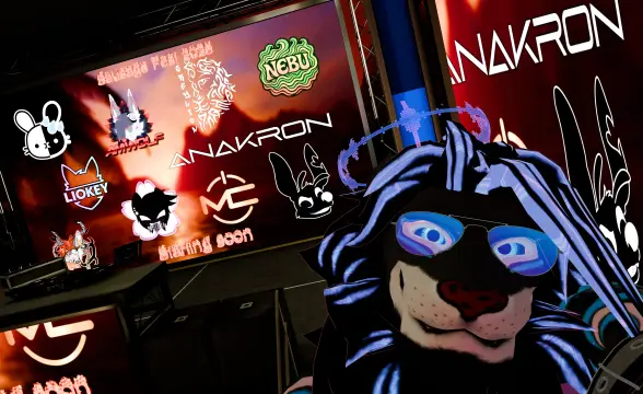 Greylion background 4