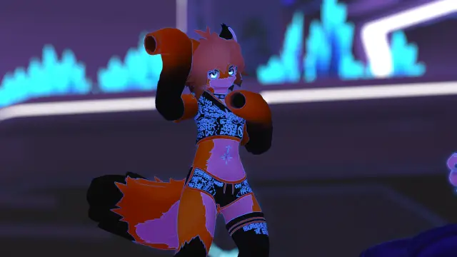Live @ Cuddle Crew 4th Anniversary Meetup (Taken by brightsapling aka Koby)